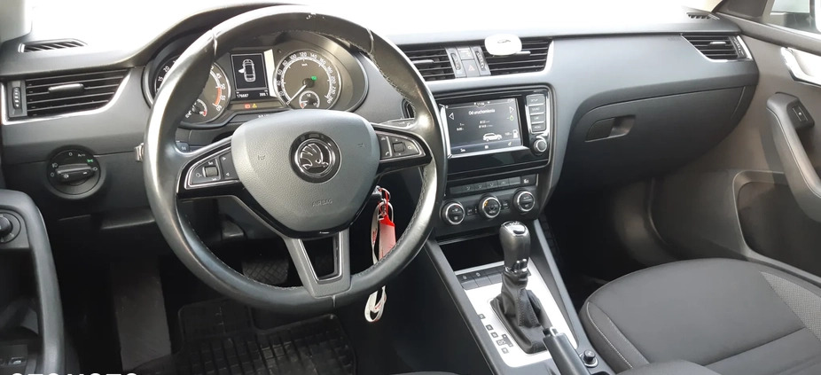 Skoda Octavia cena 49900 przebieg: 176000, rok produkcji 2017 z Syców małe 631